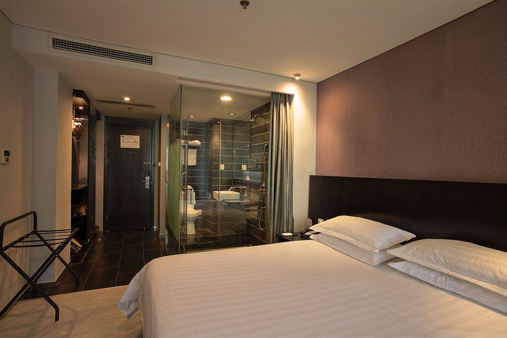 Fx At Nanjing East Road Hotel Xangai